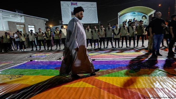 Irak Resmi Kriminalisasi Homoseksualitas: Menimbulkan Kecaman Global
